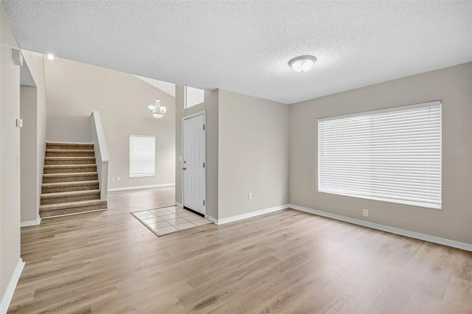 9006 DIXIANA VILLA CIRCLE, TAMPA, FL, photo 16 of 75