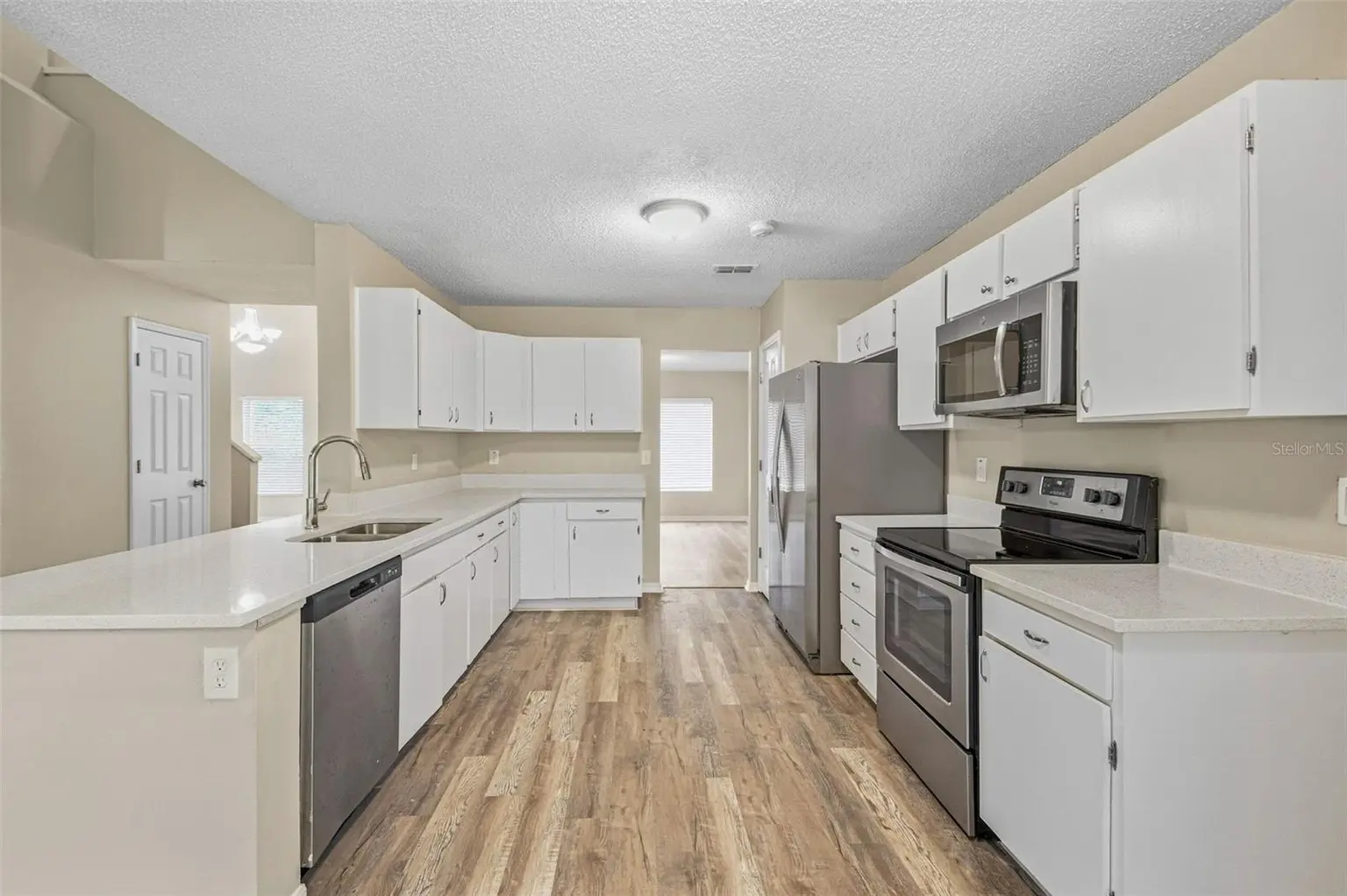 9006 DIXIANA VILLA CIRCLE, TAMPA, FL, photo 24 of 75