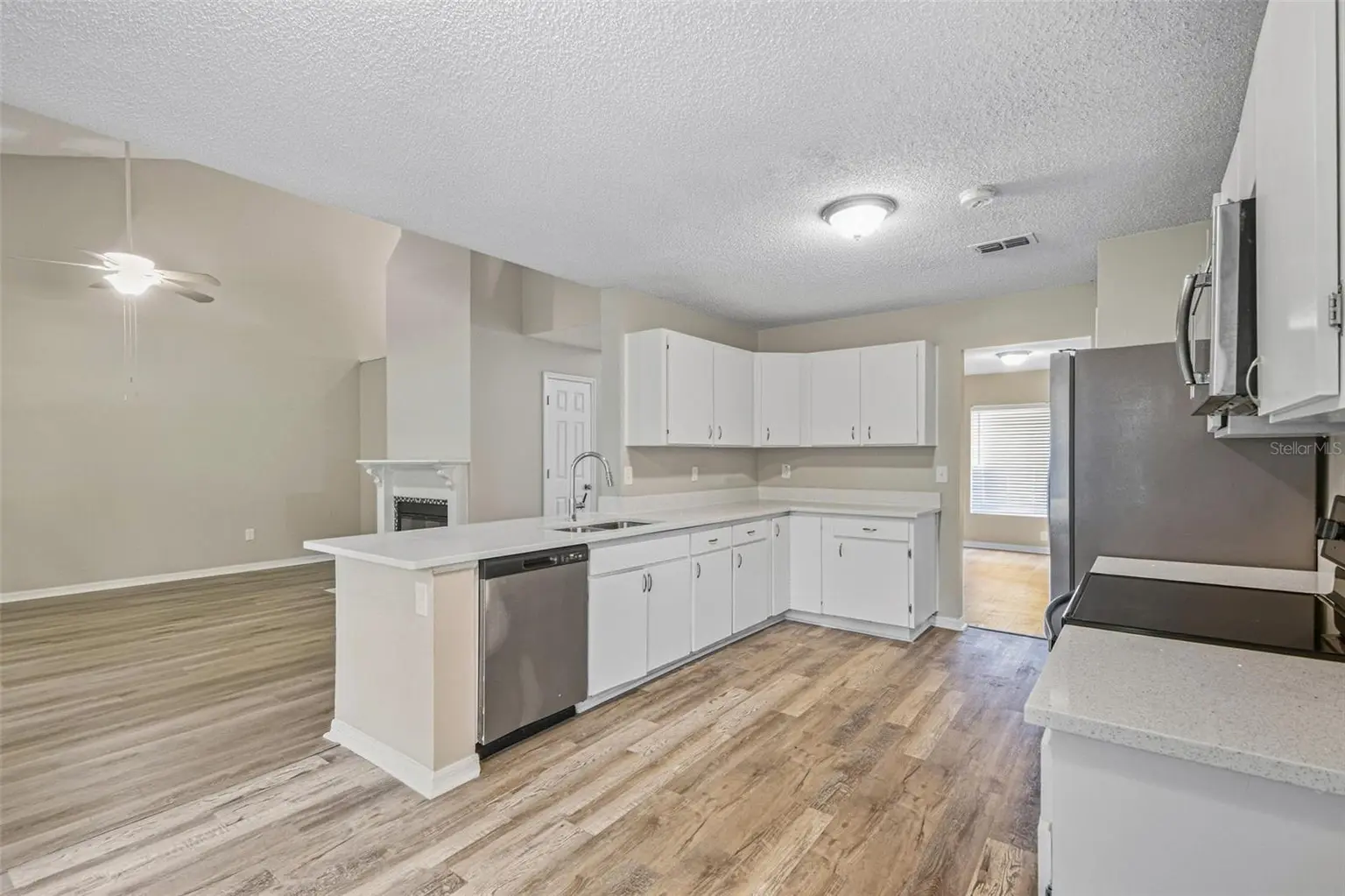 9006 DIXIANA VILLA CIRCLE, TAMPA, FL, photo 25 of 75