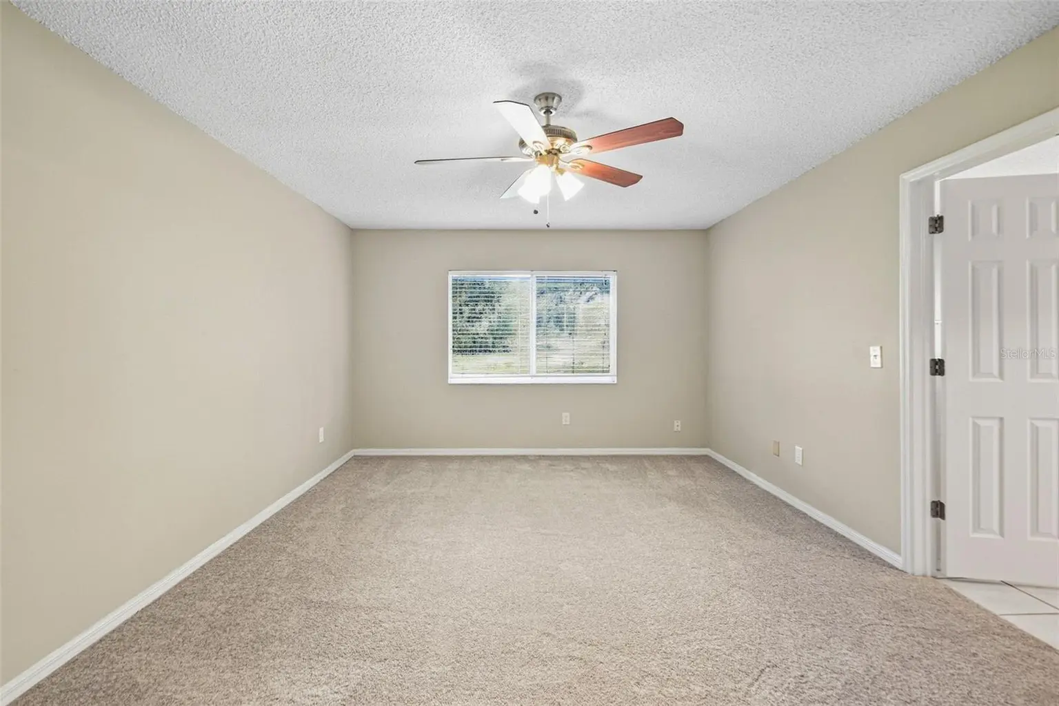 9006 DIXIANA VILLA CIRCLE, TAMPA, FL, photo 34 of 75