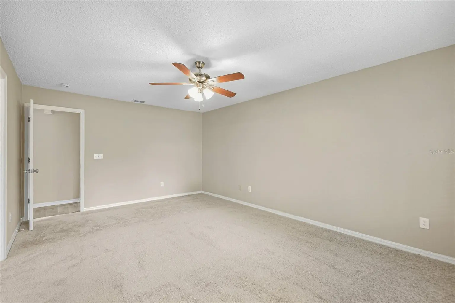 9006 DIXIANA VILLA CIRCLE, TAMPA, FL, photo 38 of 75