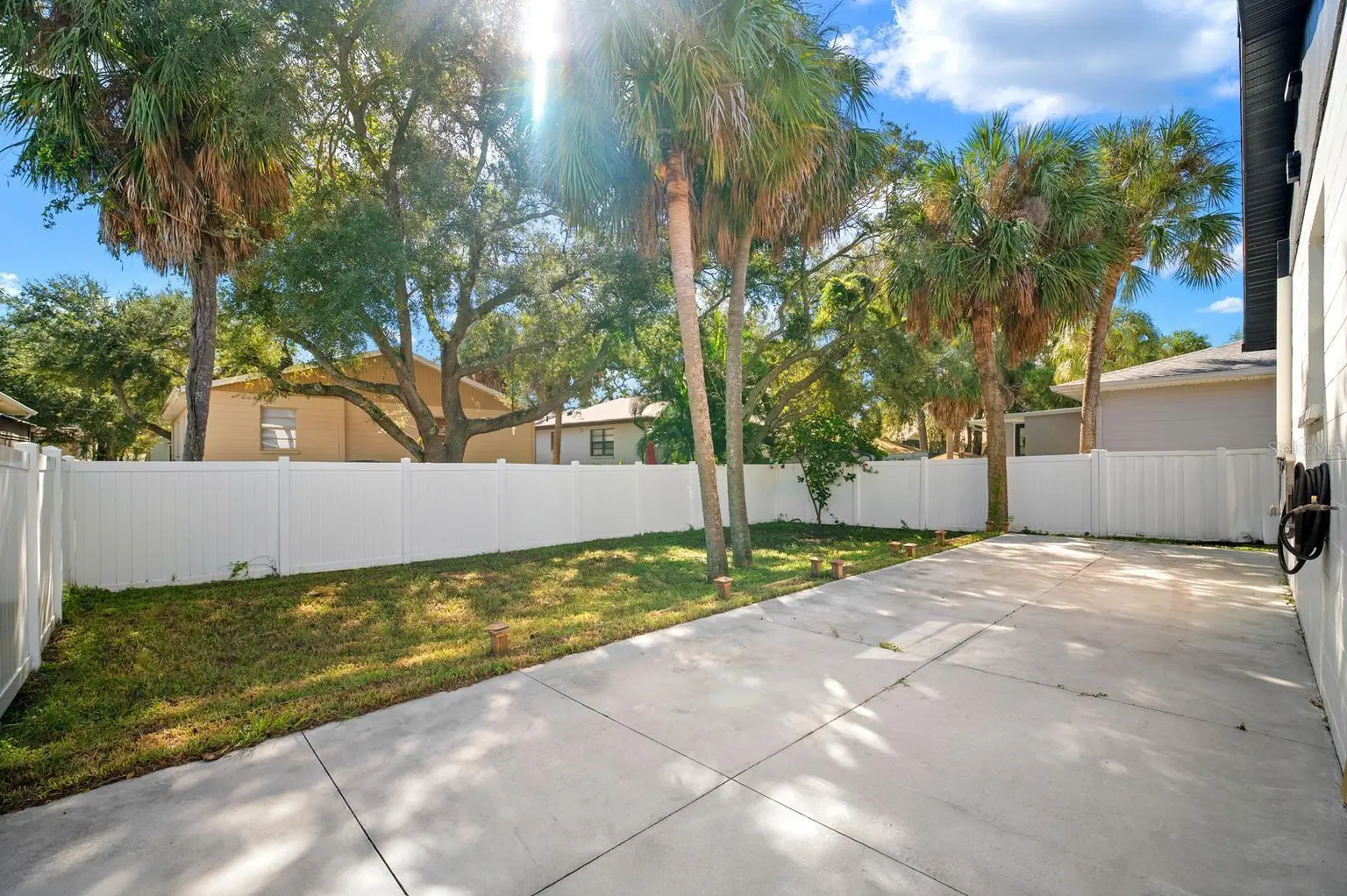7608 S SWOOPE STREET, TAMPA, FL, photo 7 of 38
