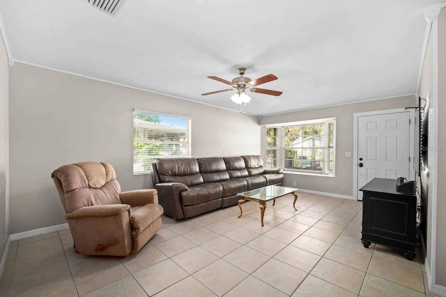7608 S SWOOPE STREET, TAMPA, FL, photo 9 of 38