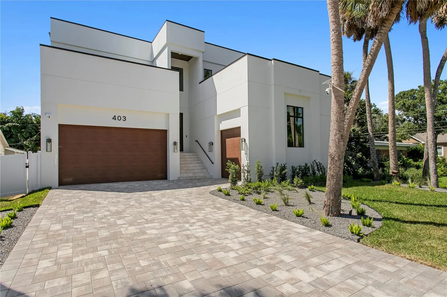 Barbara Lane home, photo 3 of 5