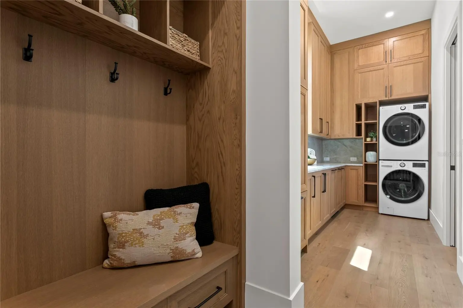 403 S BARBARA LANE, TAMPA, FL, photo 17 of 82