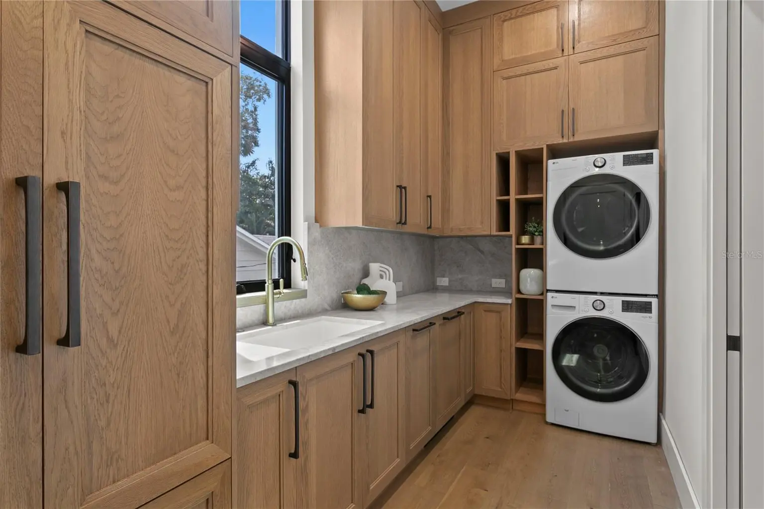 403 S BARBARA LANE, TAMPA, FL, photo 18 of 82