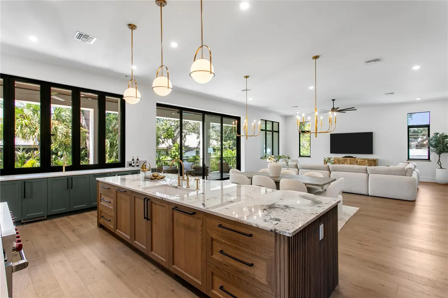 403 S BARBARA LANE, TAMPA, FL, photo 19 of 82