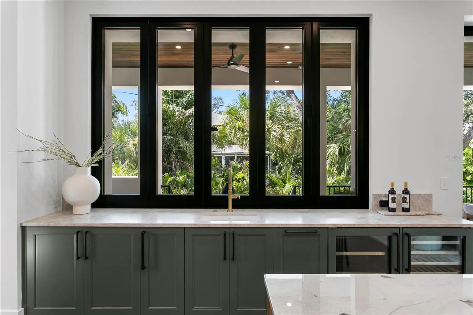 403 S BARBARA LANE, TAMPA, FL, photo 25 of 82