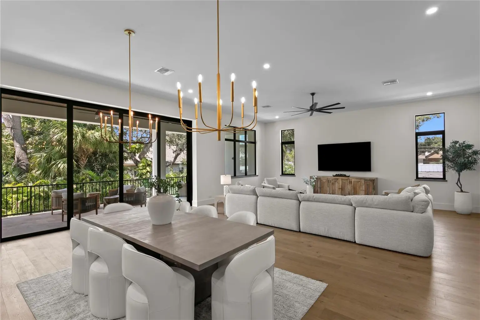 403 S BARBARA LANE, TAMPA, FL, photo 30 of 82