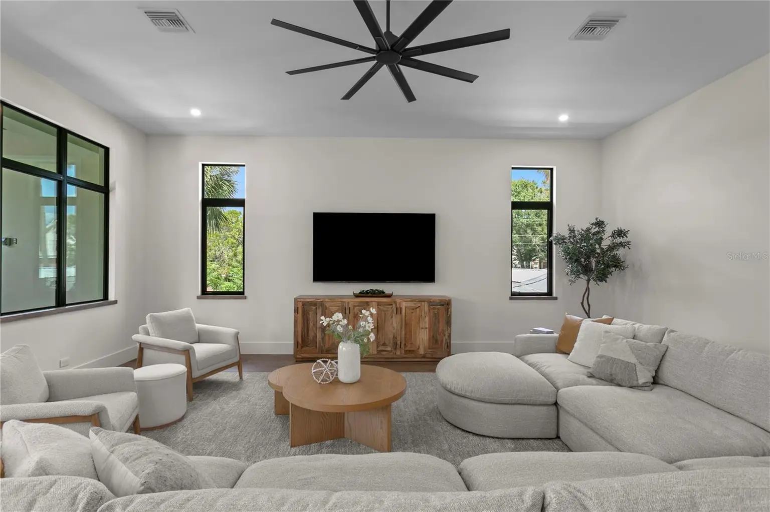 403 S BARBARA LANE, TAMPA, FL, photo 32 of 82