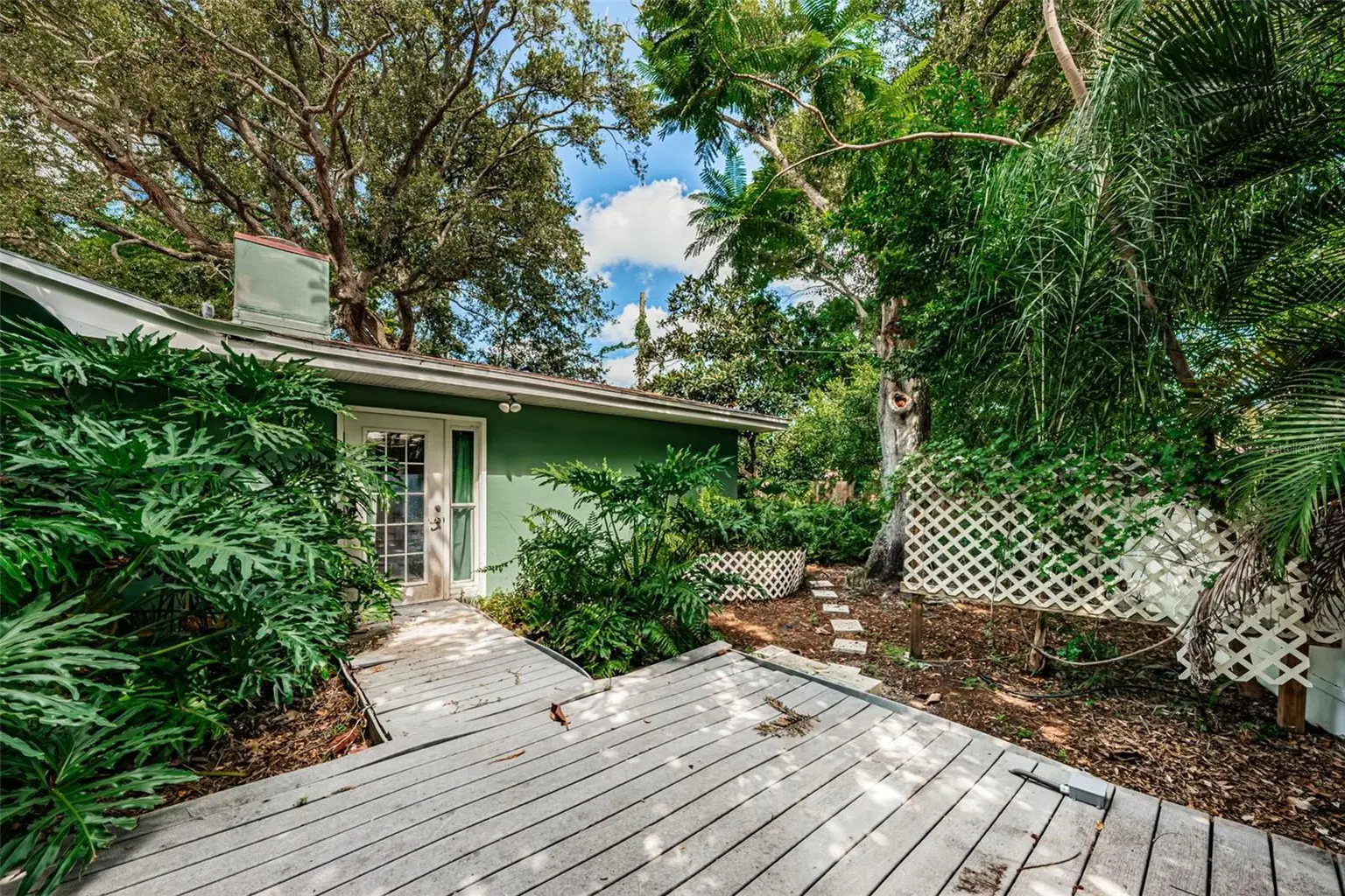 499 JEWEL COURT, BELLEAIR BLUFFS, FL, photo 18 of 20