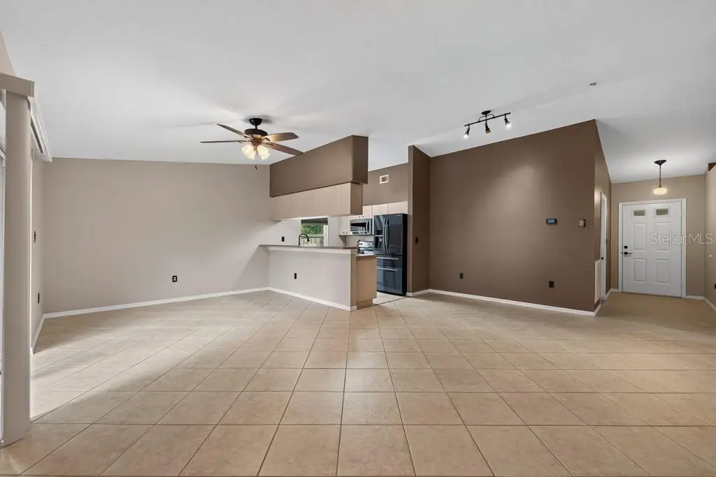 11959 MURRAY AVENUE, SEMINOLE, FL, photo 5 of 58