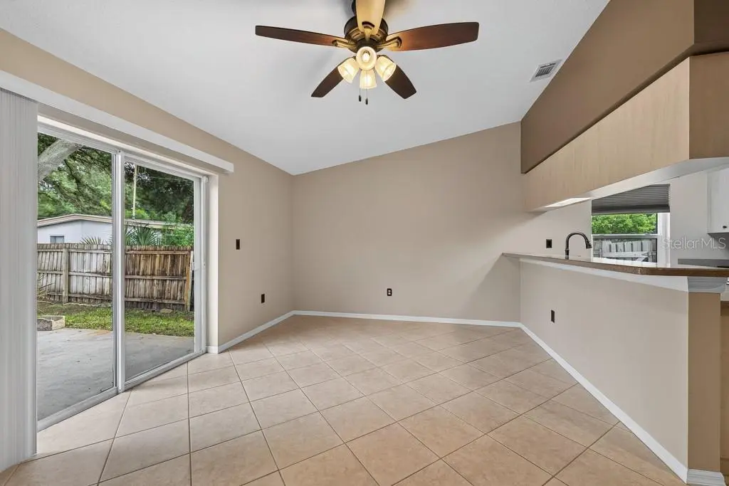 11959 MURRAY AVENUE, SEMINOLE, FL, photo 7 of 58