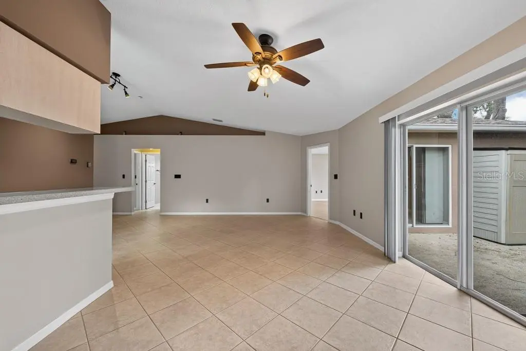 11959 MURRAY AVENUE, SEMINOLE, FL, photo 10 of 58