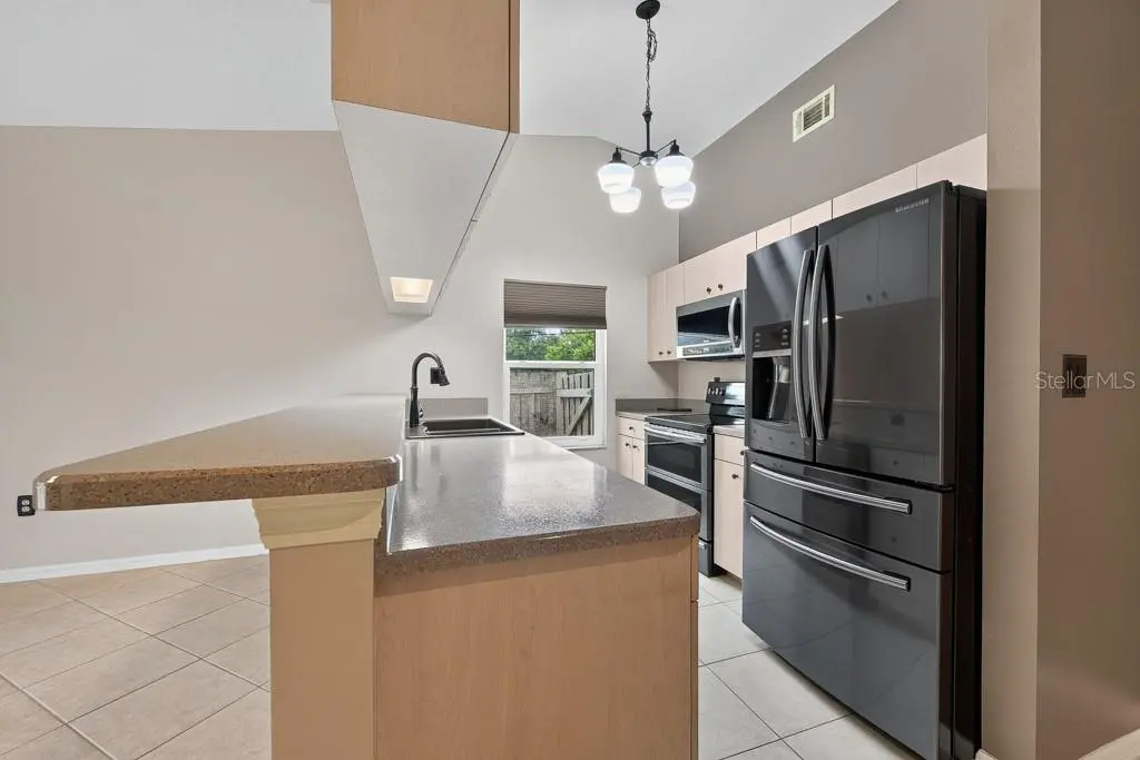 11959 MURRAY AVENUE, SEMINOLE, FL, photo 15 of 58