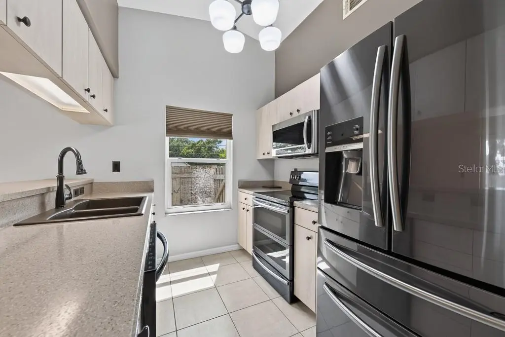 11959 MURRAY AVENUE, SEMINOLE, FL, photo 16 of 58