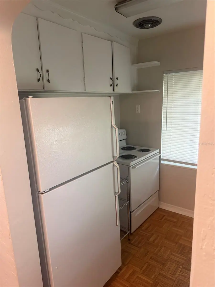 215 24TH AVENUE N, ST PETERSBURG, FL, photo 6 of 9