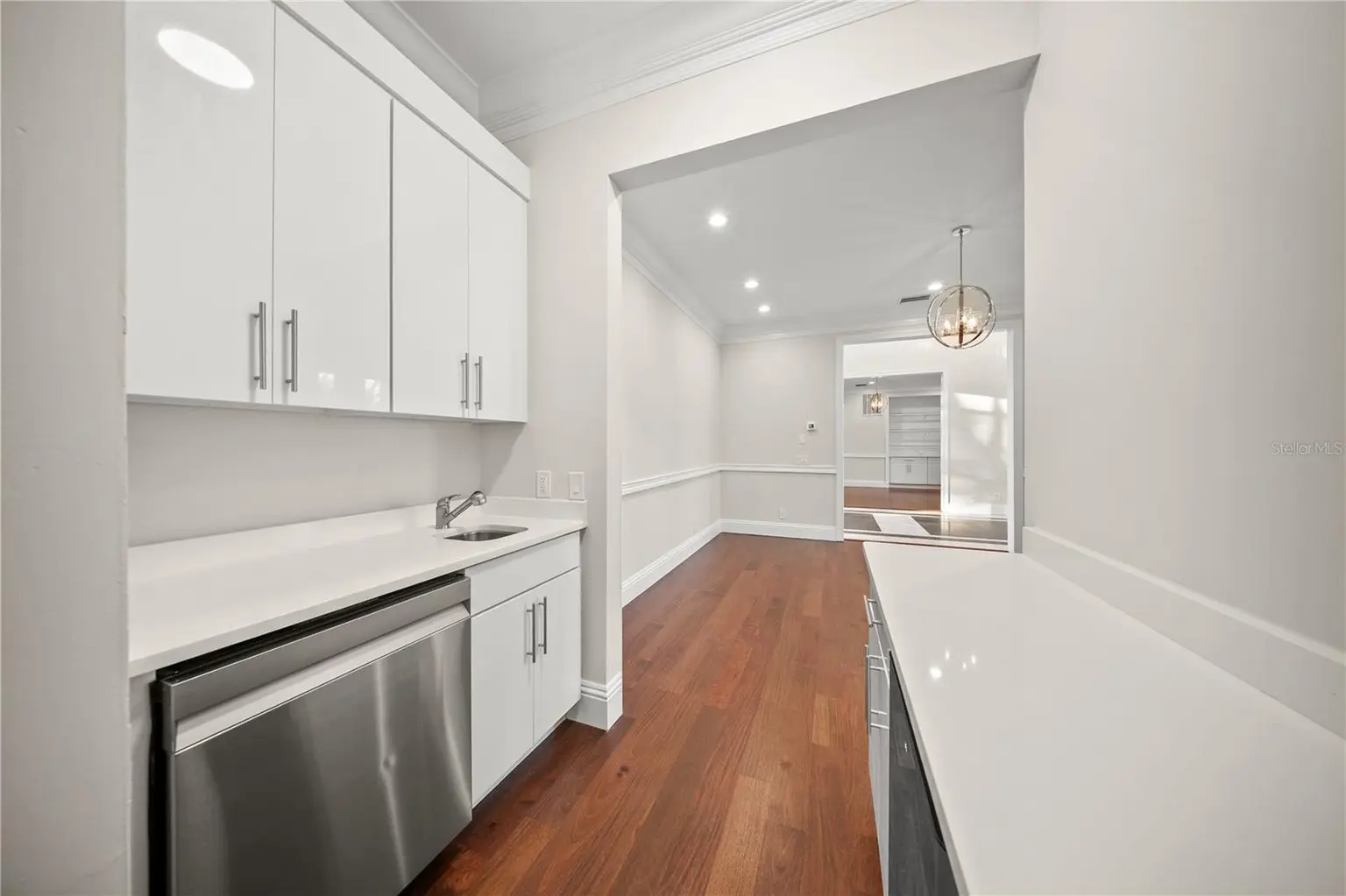 420 S ROYAL POINCIANA DRIVE, TAMPA, FL, photo 10 of 43