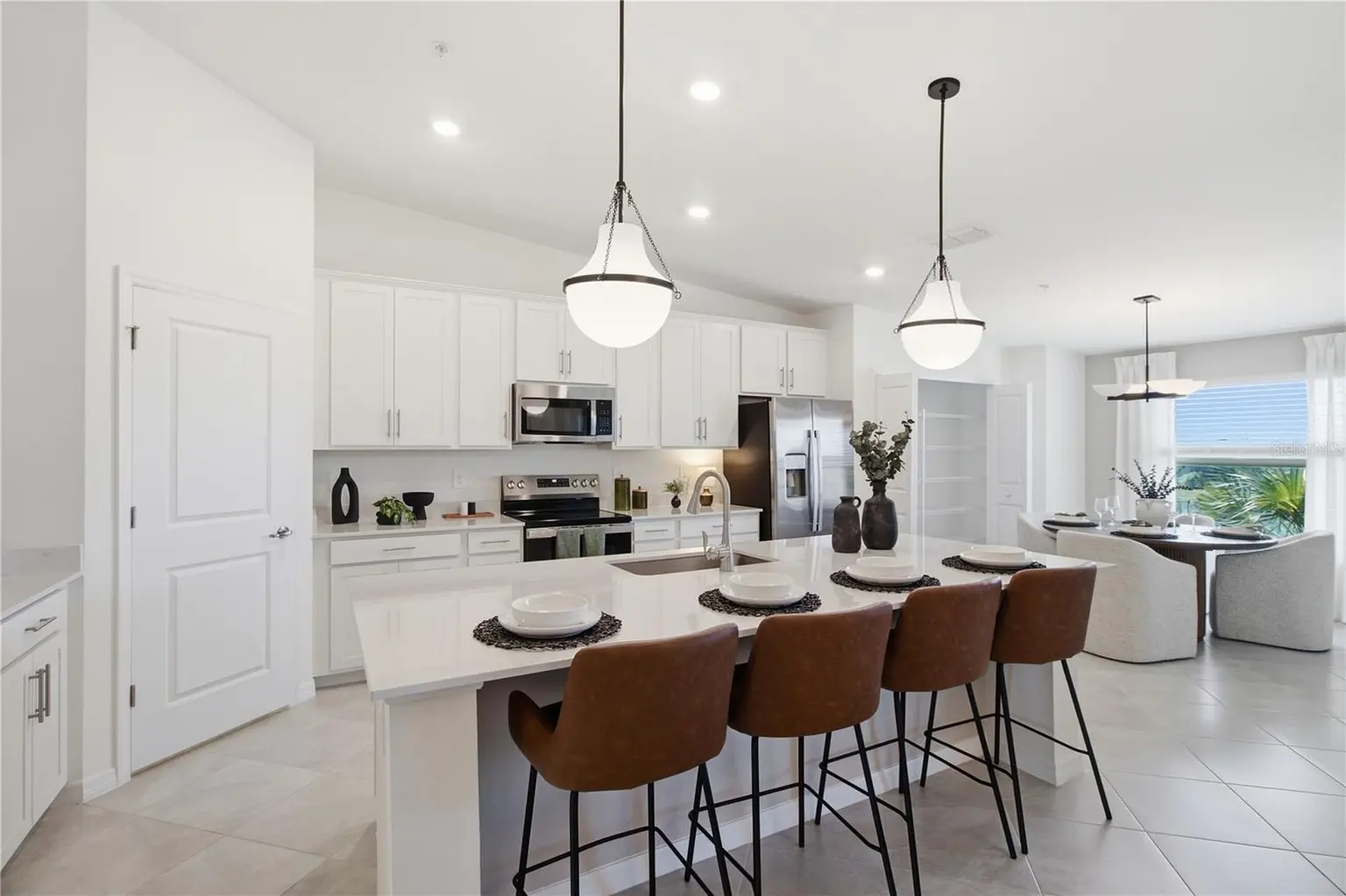 18911 SCALLOP LOOP #103, LAKEWOOD RANCH, FL, photo 5 of 47