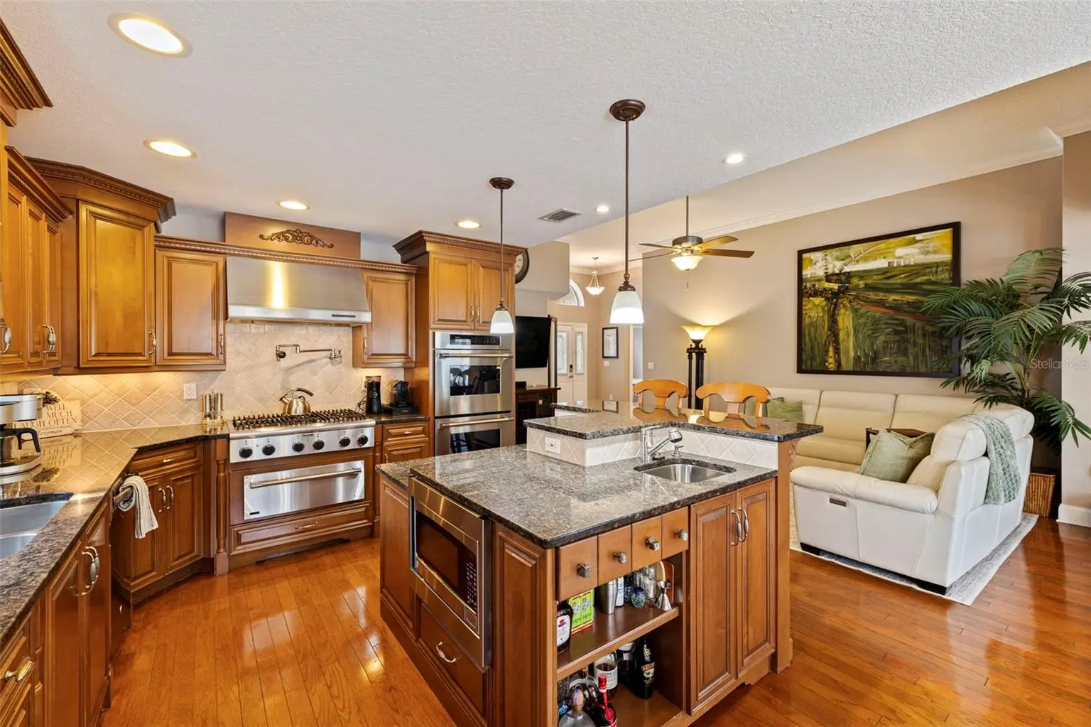 10612 LAKE VISTA DRIVE, SEMINOLE, FL, photo 5 of 35