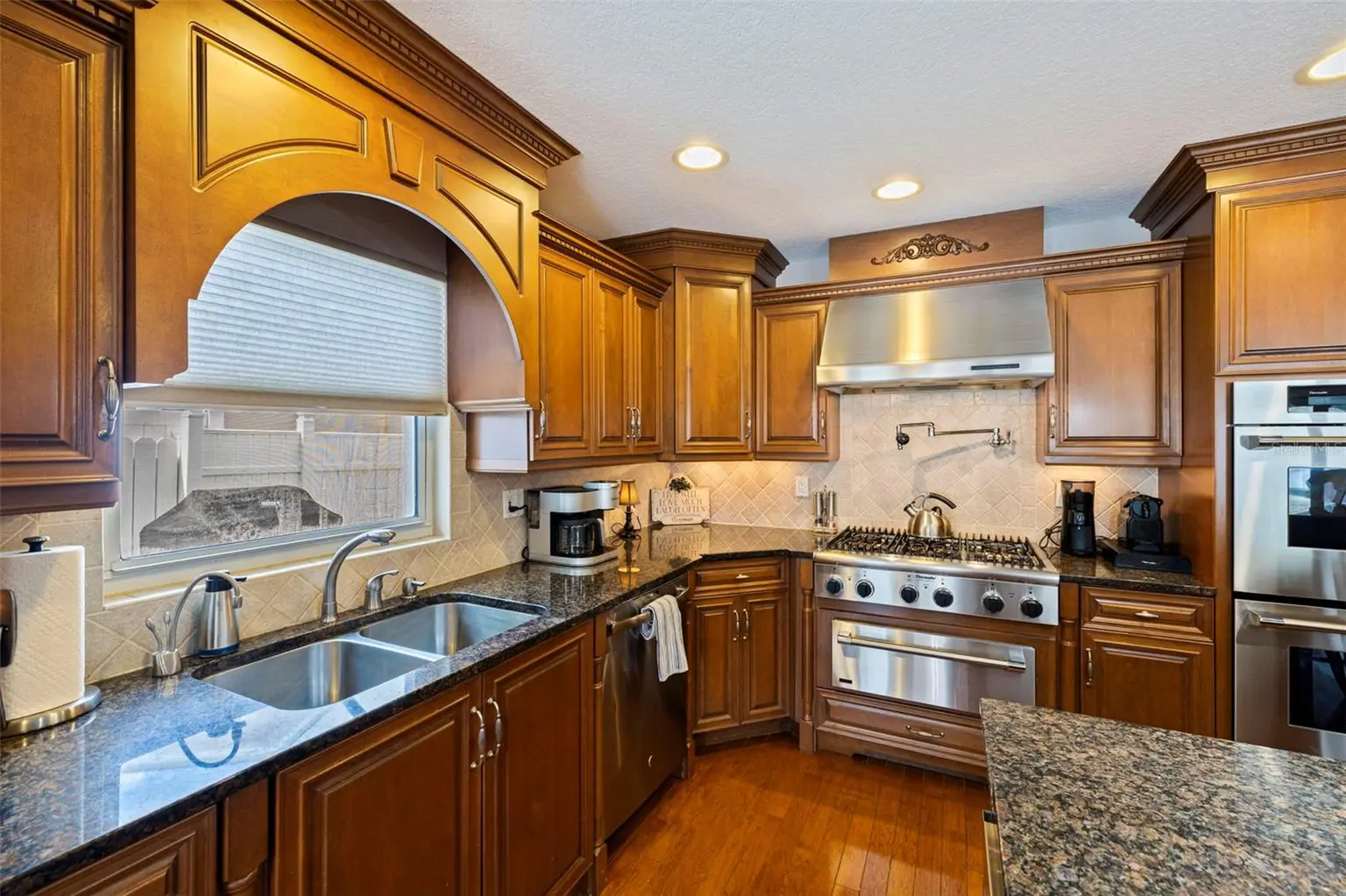 10612 LAKE VISTA DRIVE, SEMINOLE, FL, photo 6 of 35