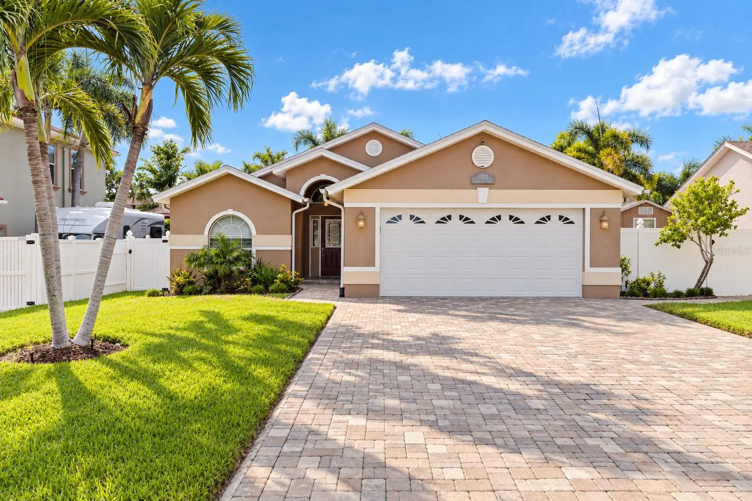 10612 LAKE VISTA DRIVE, SEMINOLE, FL, photo 2 of 35
