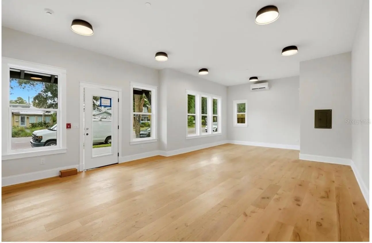 Clemmons Court home, photo 7 of 8