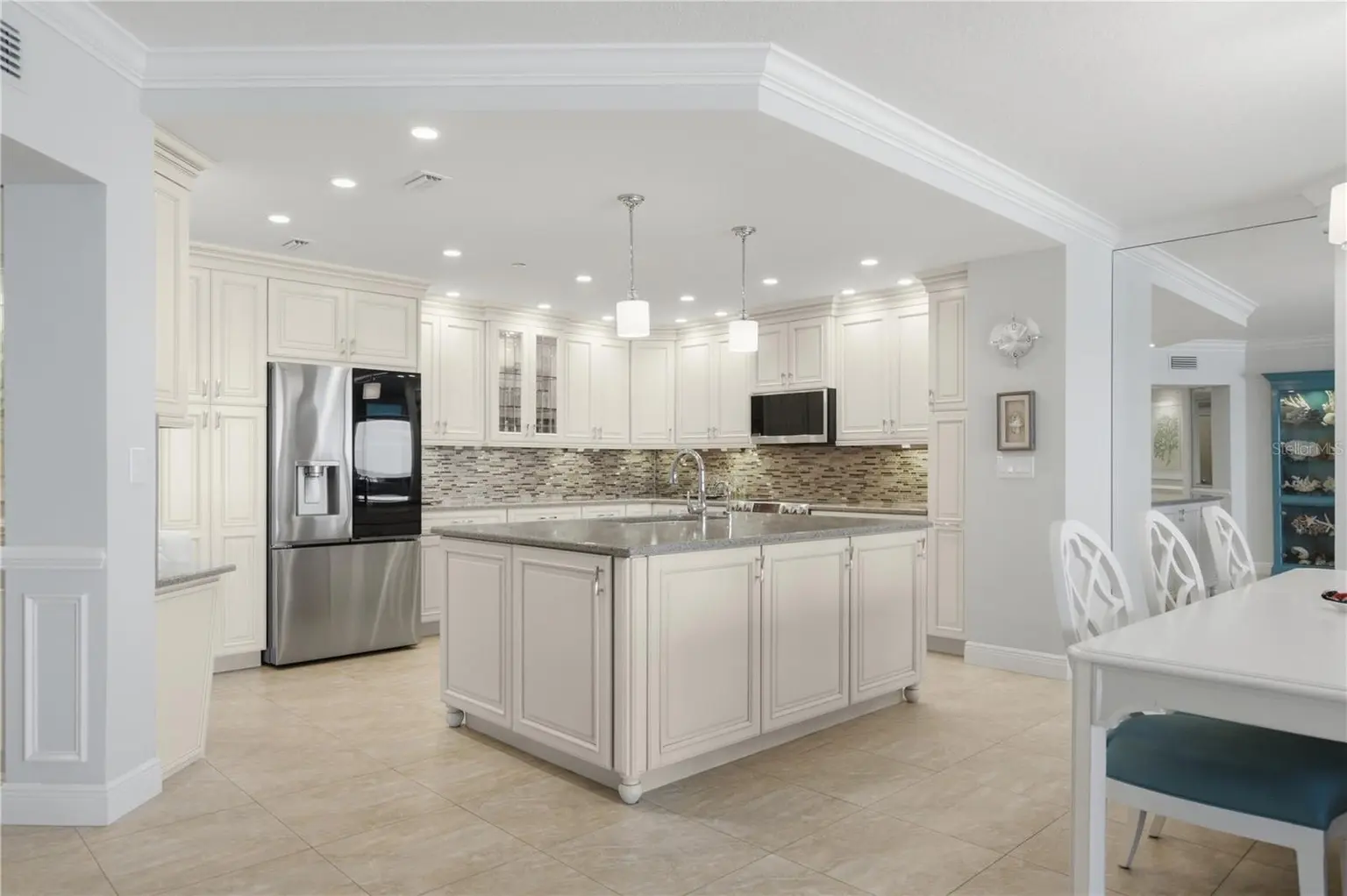 16750 GULF BOULEVARD #315, NORTH REDINGTON BEACH, FL, photo 11 of 47