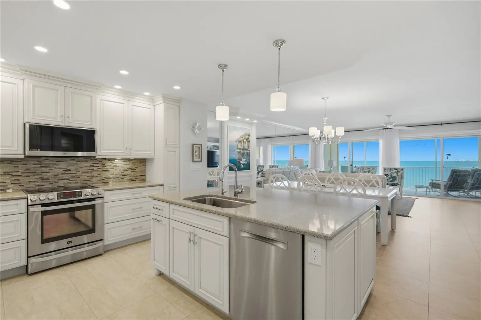16750 GULF BOULEVARD #315, NORTH REDINGTON BEACH, FL, photo 13 of 47