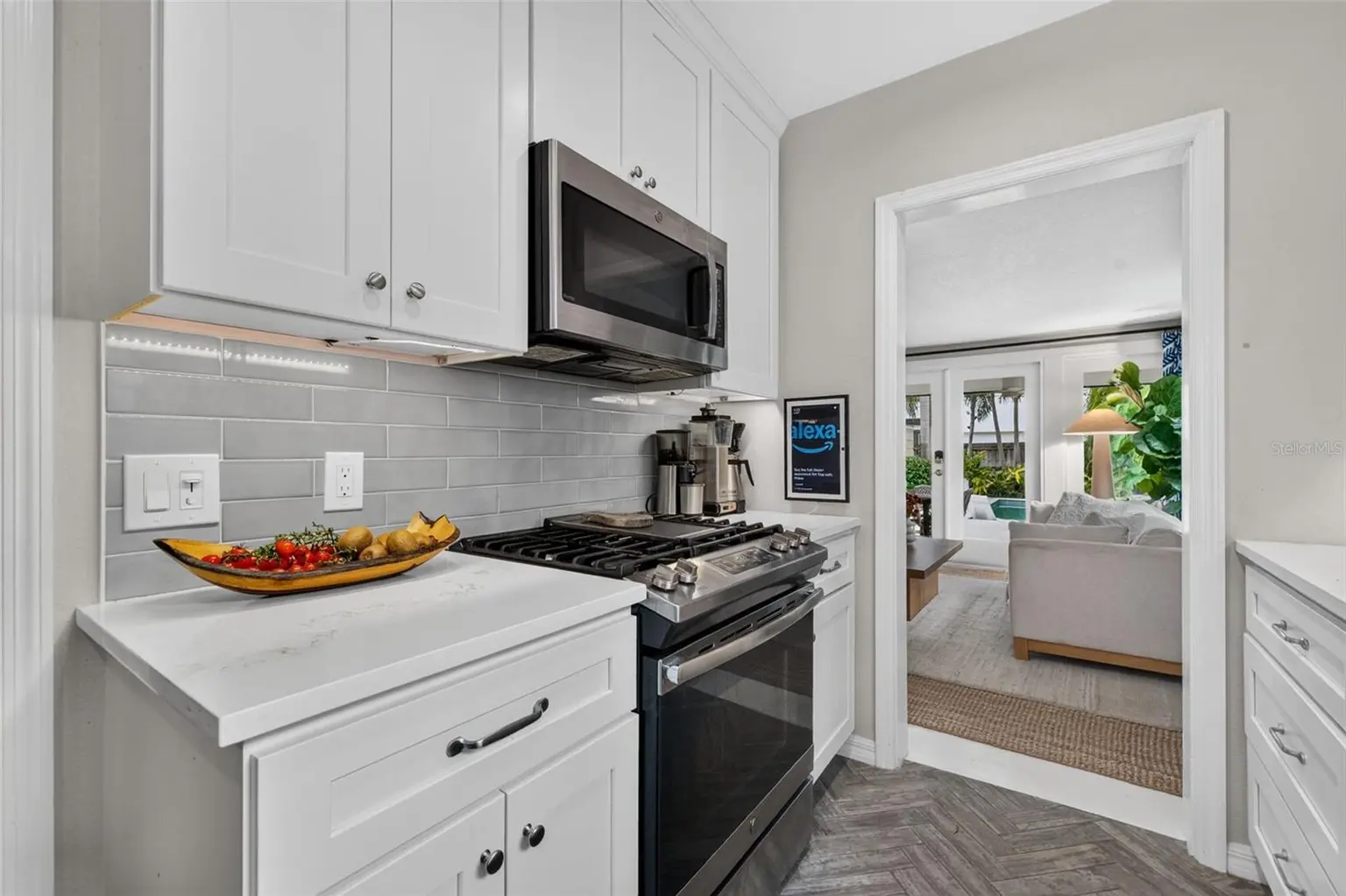 118 26TH AVENUE N, ST PETERSBURG, FL, photo 21 of 63