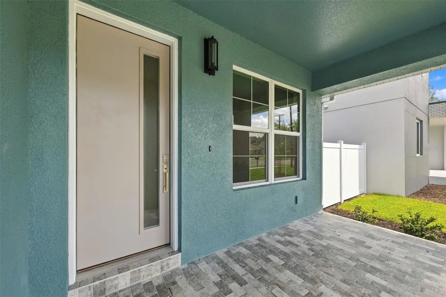 3203 W WYOMING AVENUE, TAMPA, FL, photo 6 of 59