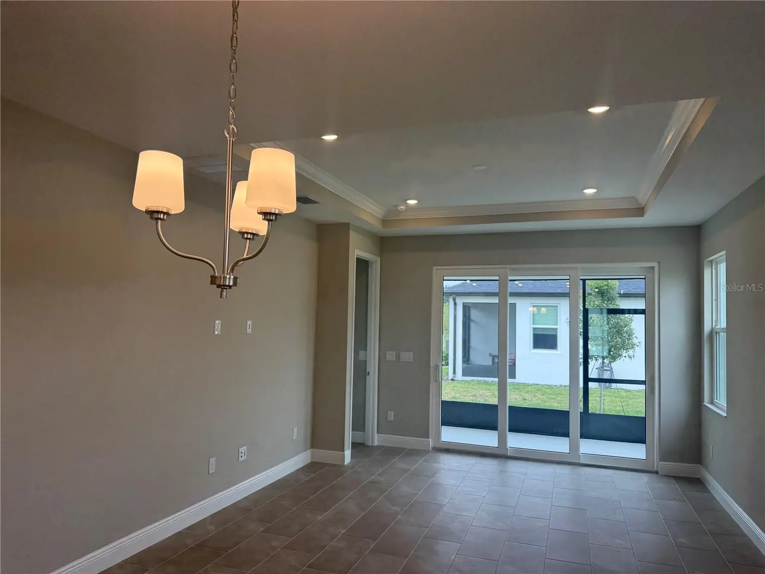 3704 NANDINA CIRCLE, SUN CITY CENTER, FL, photo 4 of 10