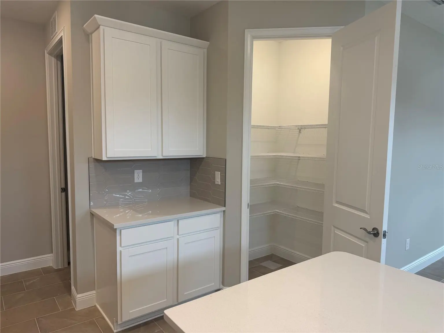 3704 NANDINA CIRCLE, SUN CITY CENTER, FL, photo 6 of 10