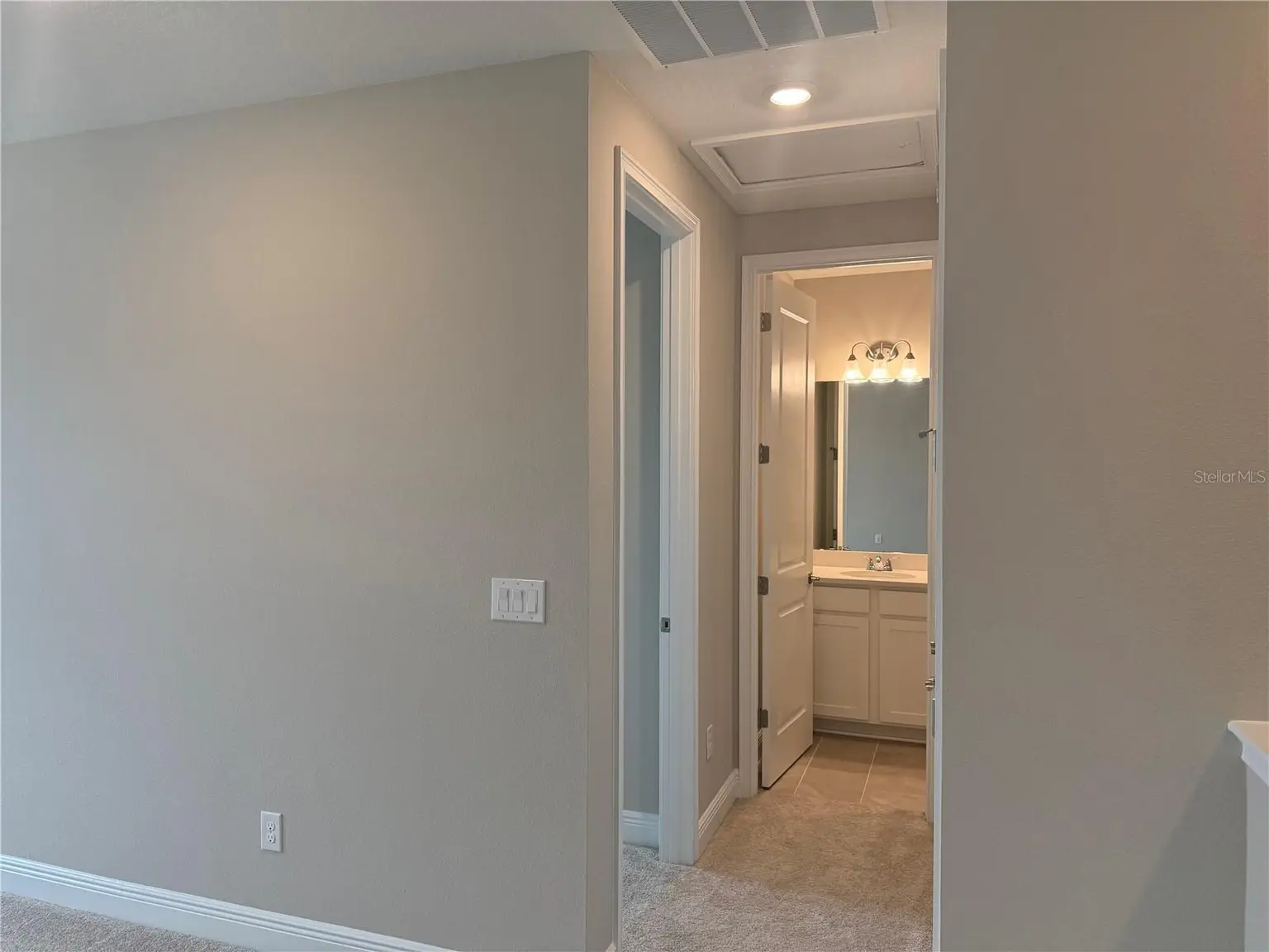 3704 NANDINA CIRCLE, SUN CITY CENTER, FL, photo 9 of 10