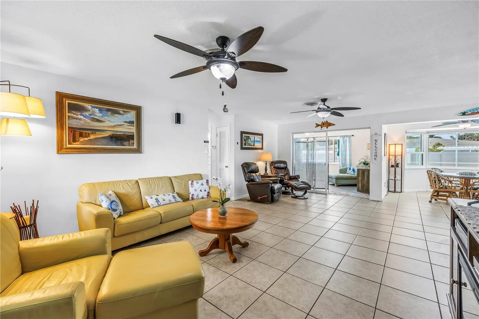 1350 WOODCREST AVENUE, CLEARWATER, FL, photo 4 of 54