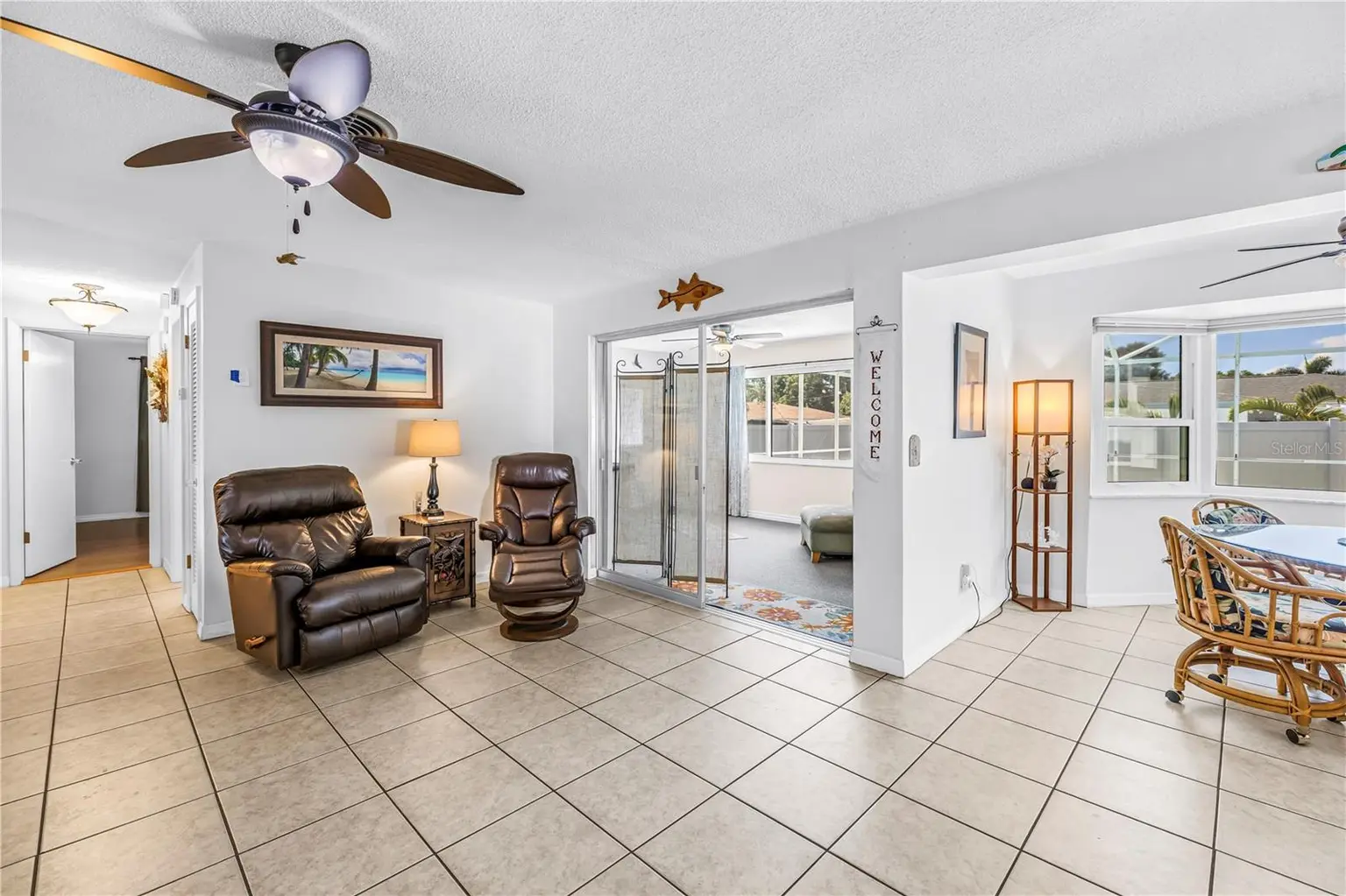 1350 WOODCREST AVENUE, CLEARWATER, FL, photo 9 of 54