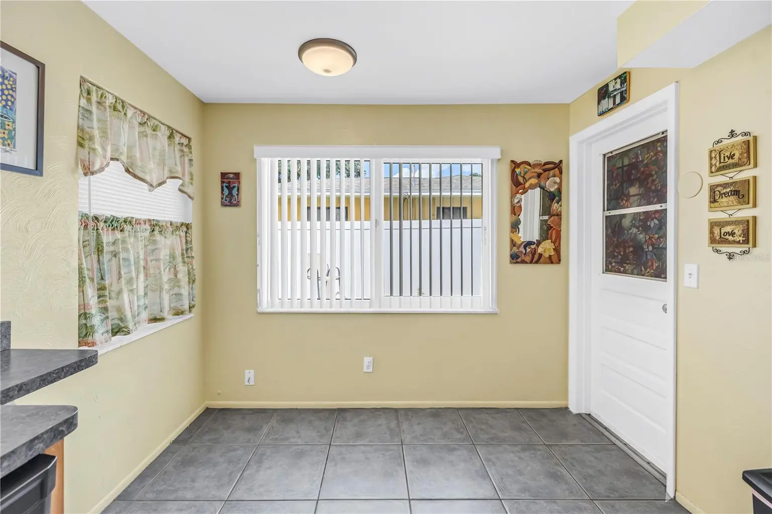 1350 WOODCREST AVENUE, CLEARWATER, FL, photo 17 of 54