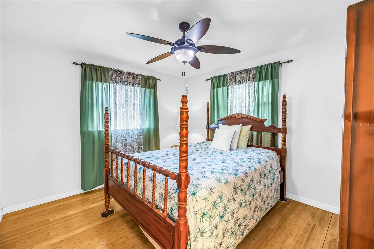 1350 WOODCREST AVENUE, CLEARWATER, FL, photo 22 of 54