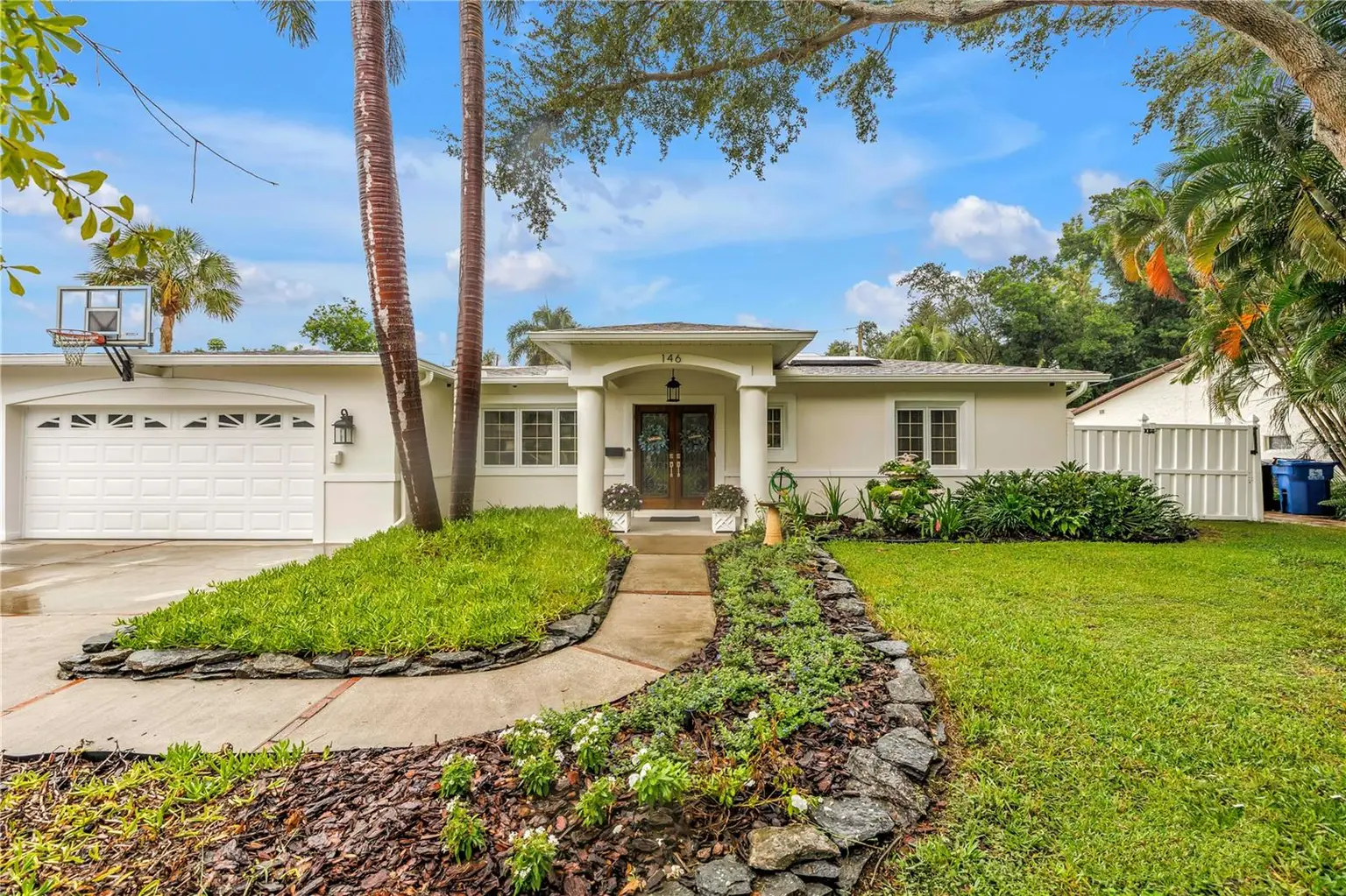146 GIRALDA BOULEVARD NE, ST PETERSBURG, FL, photo 1 of 49