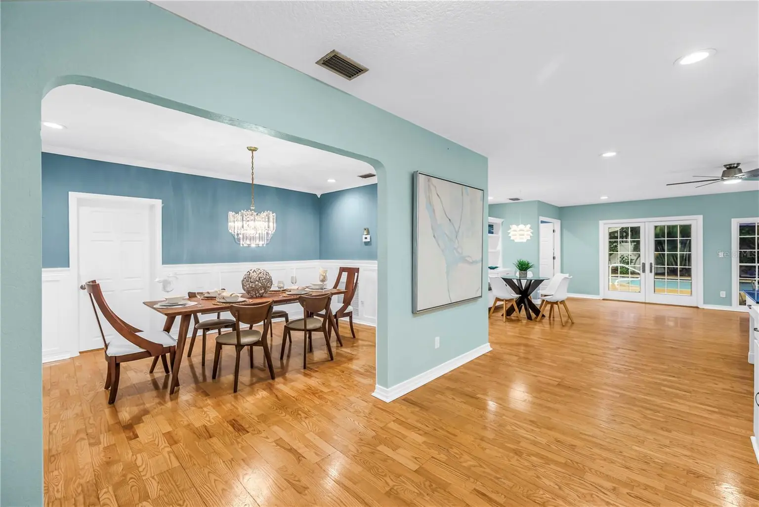 146 GIRALDA BOULEVARD NE, ST PETERSBURG, FL, photo 20 of 49