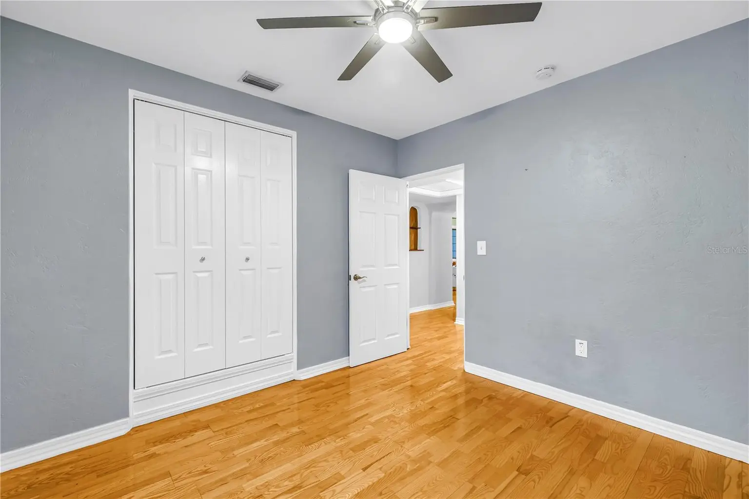 146 GIRALDA BOULEVARD NE, ST PETERSBURG, FL, photo 33 of 49