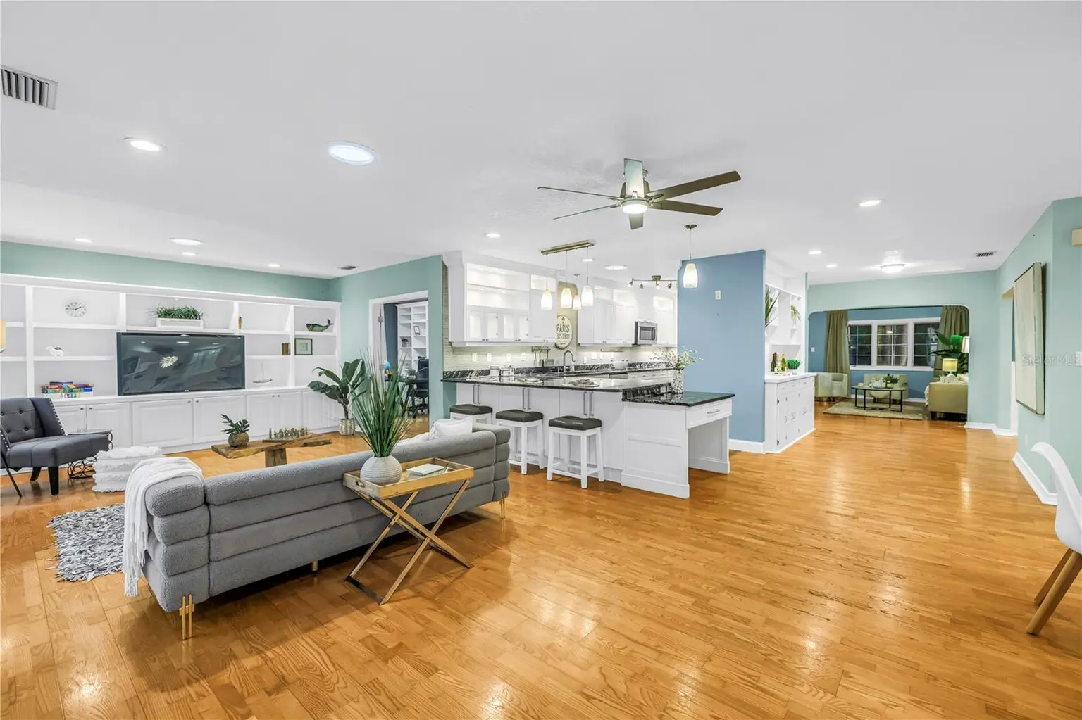 146 GIRALDA BOULEVARD NE, ST PETERSBURG, FL, photo 44 of 49