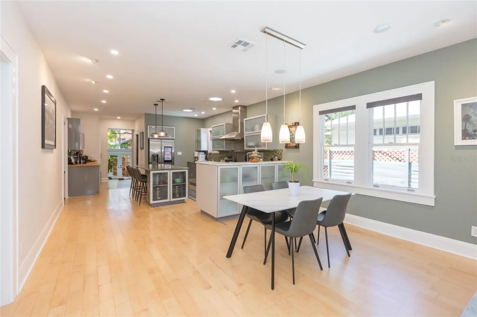 3114 W HAWTHORNE ROAD, TAMPA, FL, photo 12 of 54