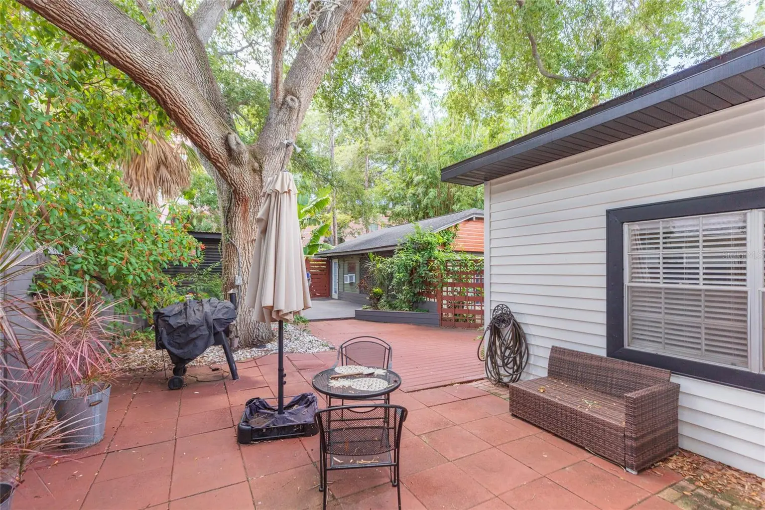 3114 W HAWTHORNE ROAD, TAMPA, FL, photo 47 of 54