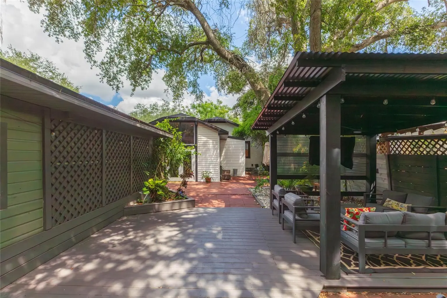 3114 W HAWTHORNE ROAD, TAMPA, FL, photo 51 of 54