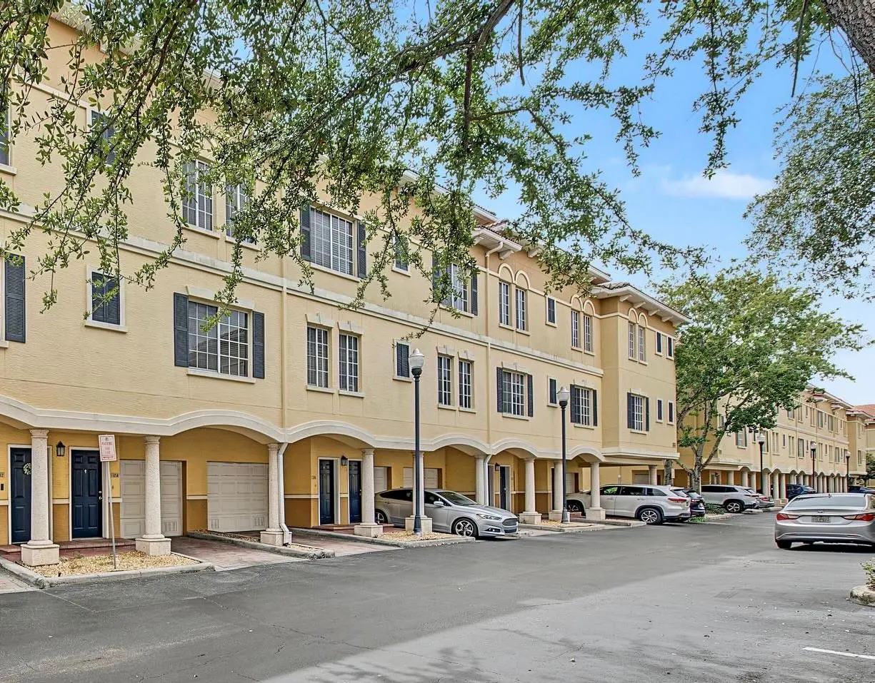 5214 HAMPTON BEACH PLACE #5214, TAMPA, FL, photo 2 of 41