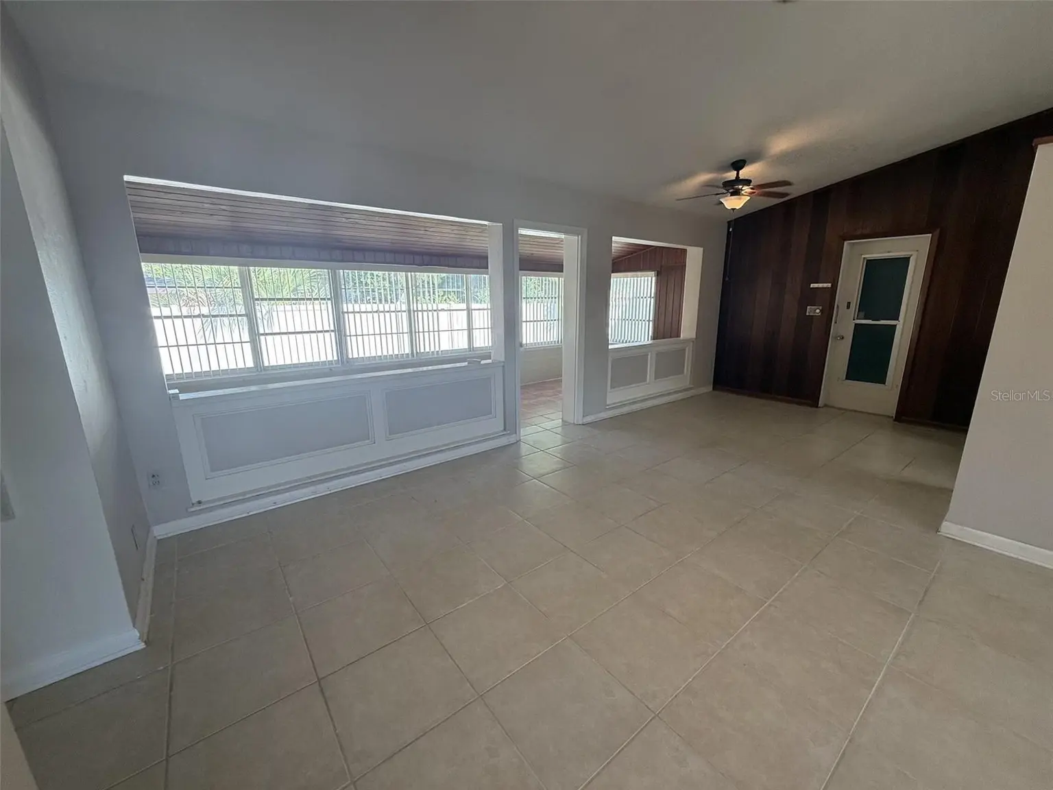 331 SHIRLEY AVENUE, BELLEAIR, FL, photo 3 of 12