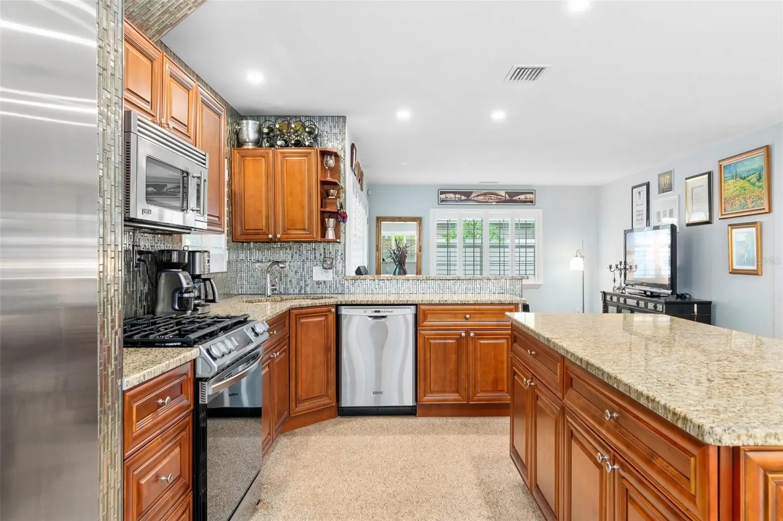 3004 W BAY VILLA AVENUE, TAMPA, FL, photo 9 of 30