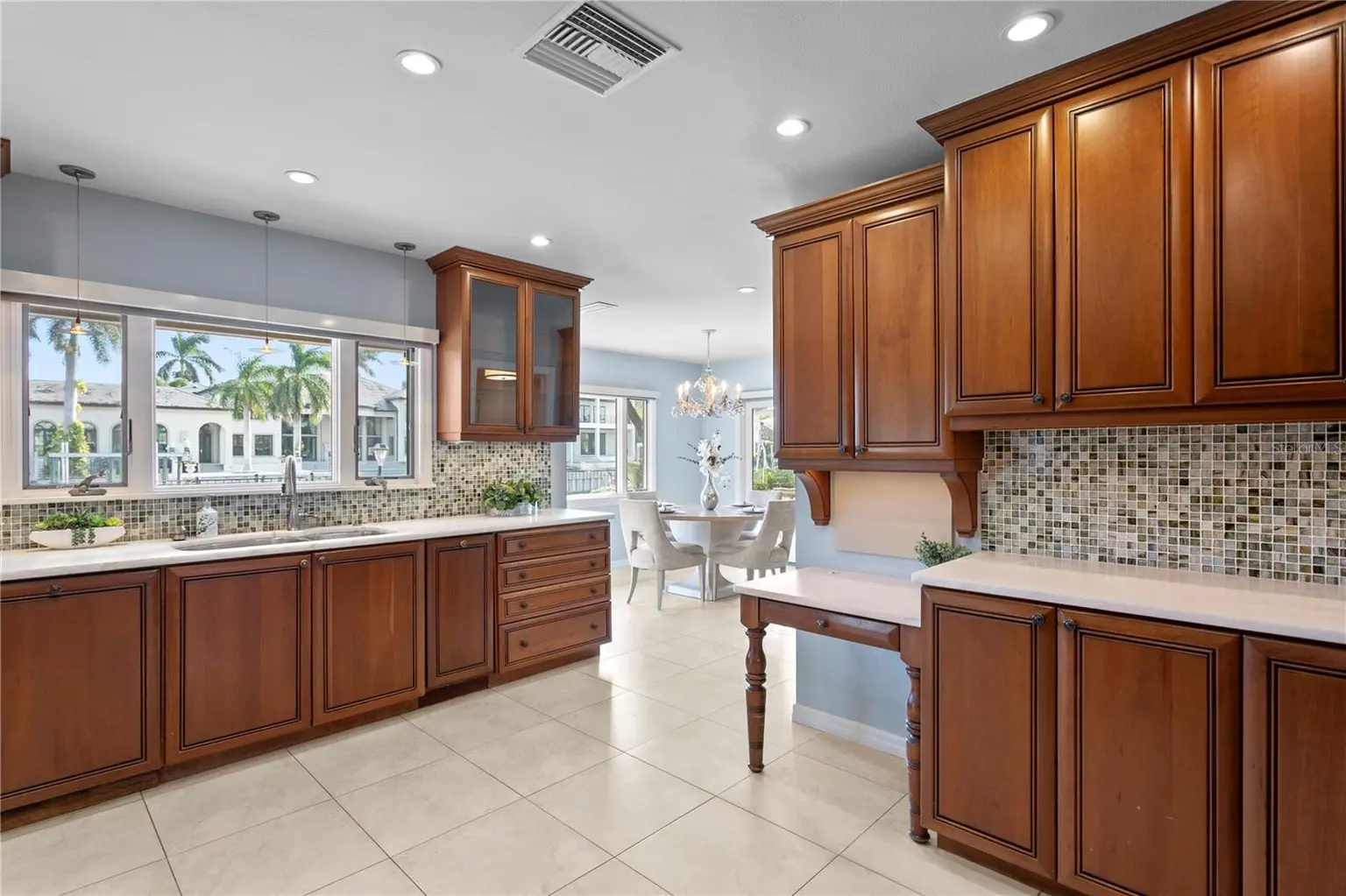 4922 W BAY WAY PLACE, TAMPA, FL, photo 11 of 45