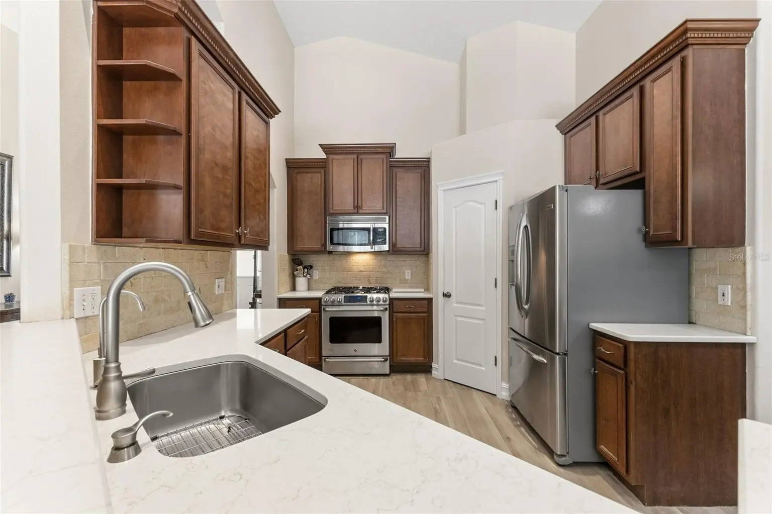 19221 ROBIN PERCH LANE, TAMPA, FL, photo 20 of 91